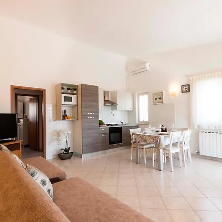 Veli Vrh Apartament Pula